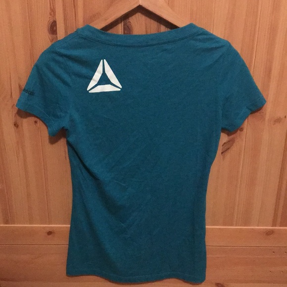 Reebok CrossFit V Neck Tee - Picture 2 of 2